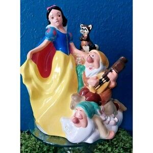 Walt Disney's Snow White And The Seven Dwarfs Teapot By Treasure Craft